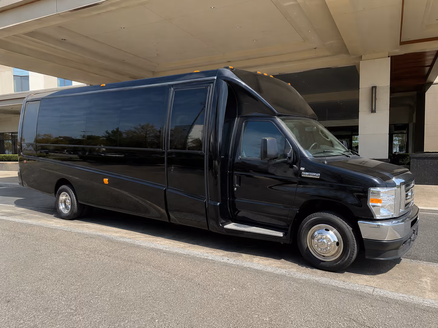 party buses for bachelorette and birthday wine tours in temecula